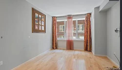 1425 Locust St #3E Photo 1