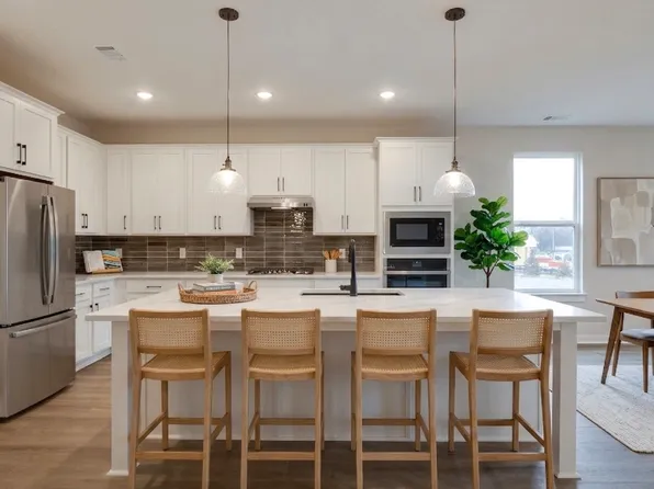 4162 Dream Beetle Loop, Rockvale, TN 37153