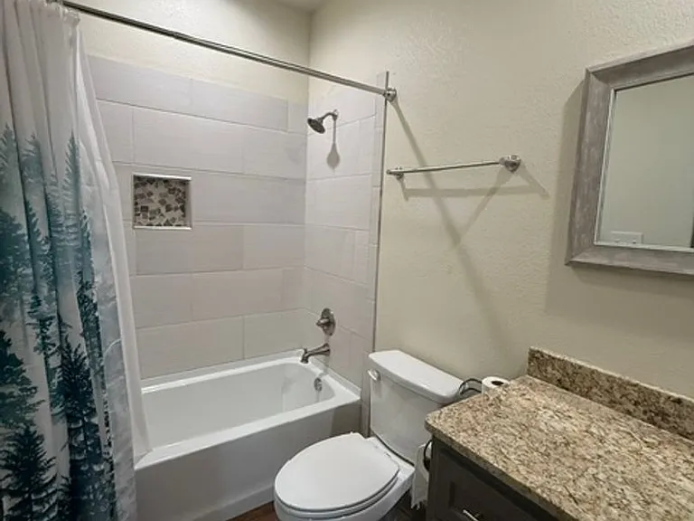 225 Scurry Ave — Photo 23