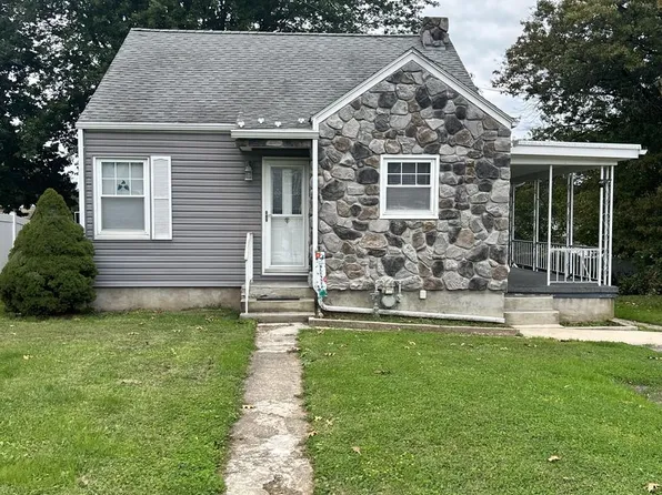 2564 Mayfield St, York, PA 17406