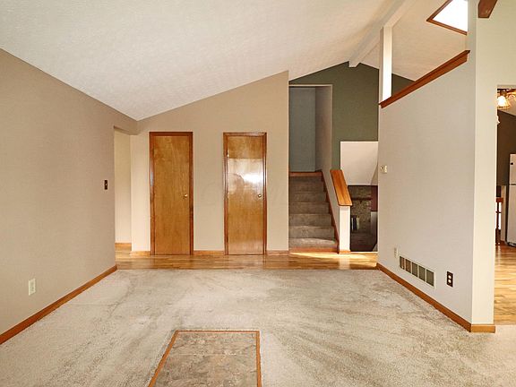 5th image of 508 Howland Dr