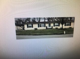 206 Apple Tree Dr, Urbana, IL 61802