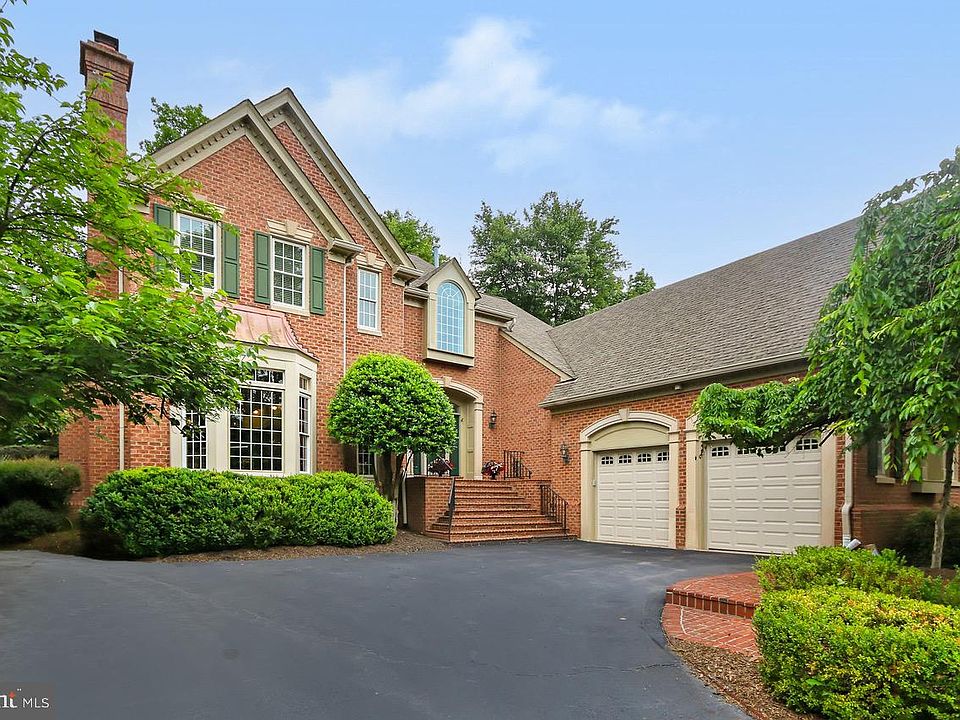1st image of 15294 Surrey House Way