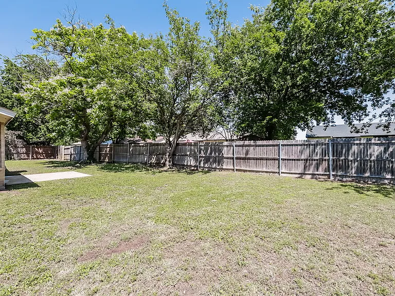 7517 Marlinda Cir — Photo 16