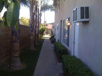 2nd image of 127 E Brookdale Pl