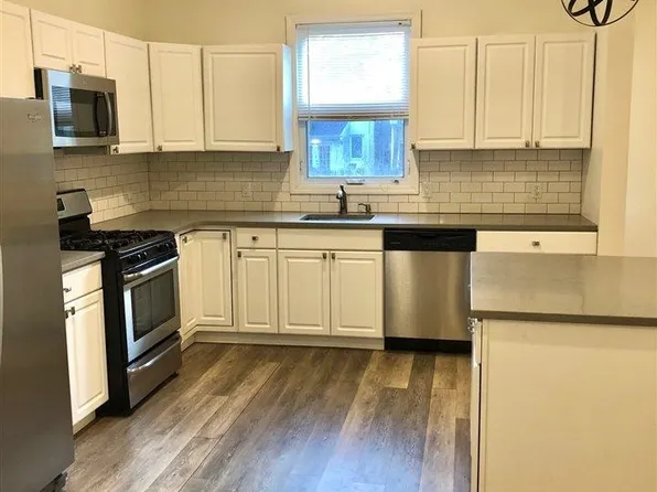549 Pavonia Avenue 1 & 2 image 3 of 23