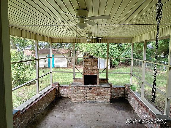 5th image of 2527 Rosewood Dr