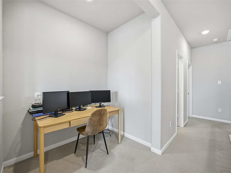 8104 Morning Melody Dr — Photo 27