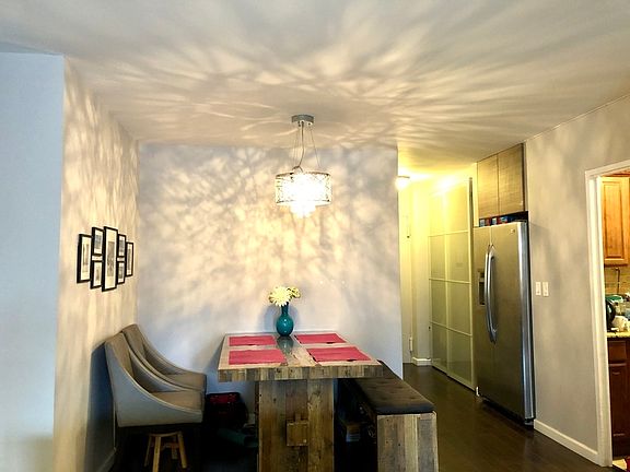 4th image of 155 E 38th St APT 19B