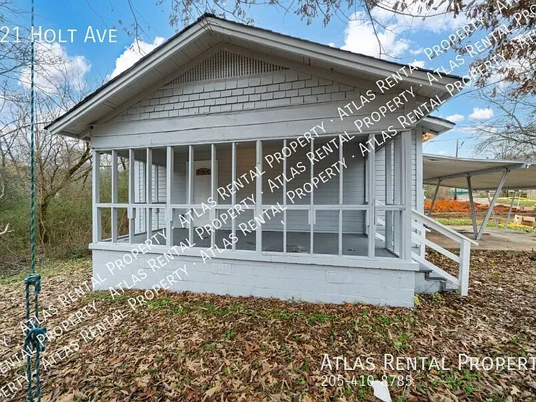 121 Holt Ave — Photo 1