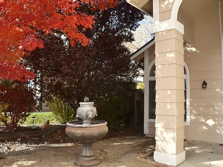 6353 Park Pl — Photo 2