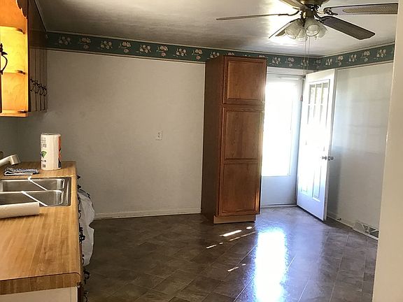 4th image of 705 Pine St