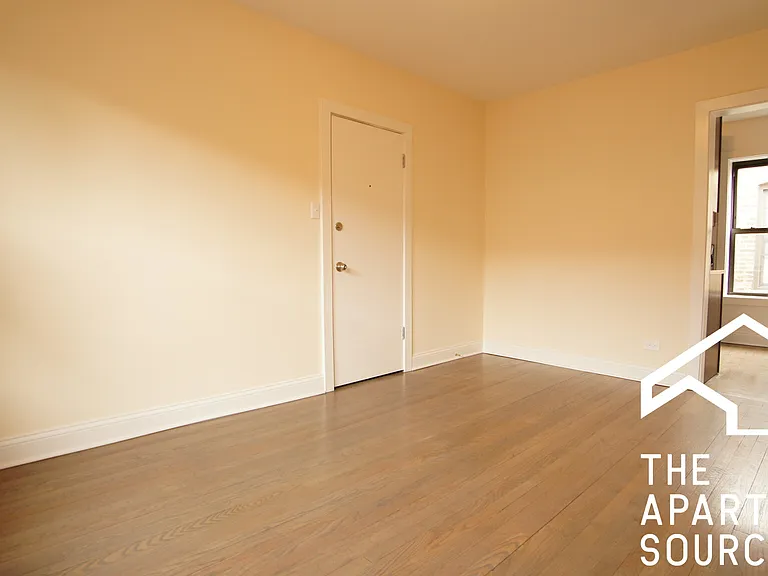 2641 N Spaulding Ave #1E — Photo 7