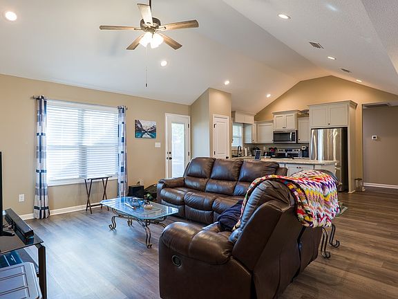 2nd image of 4545 Brice Bend