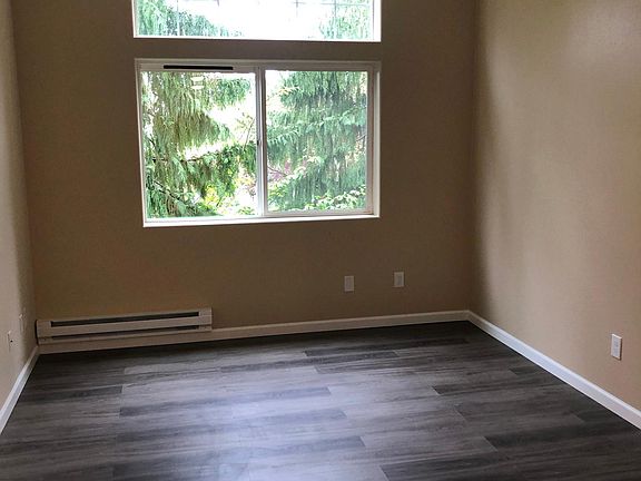 Master bedroom 11x14