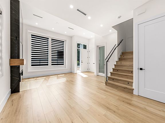 5th image of 7633 Rosewood St
