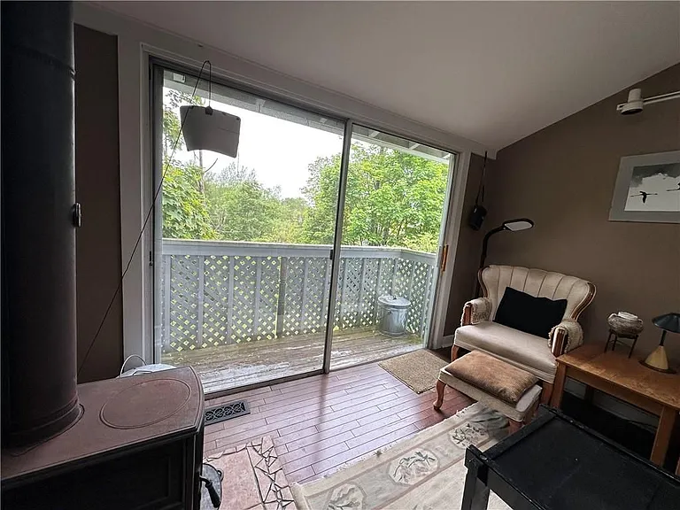 58 Beach St — Photo 17