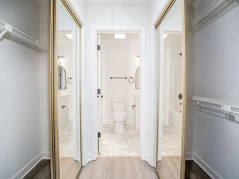 1107 W McGee St — Photo 19