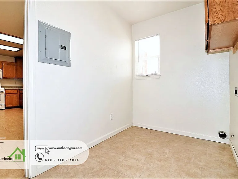 22375 Rio Alto Dr #A — Photo 8