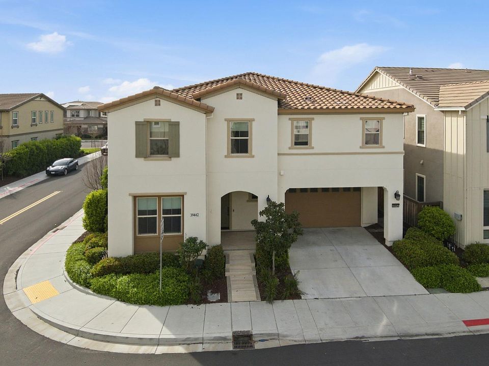 1st image of 39442 N Darner Dr
