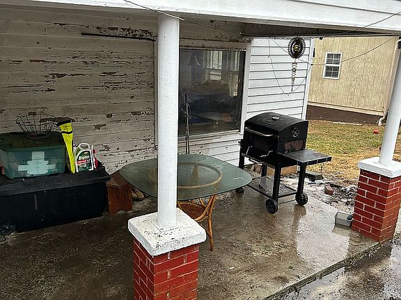 5th image of 316 Mountain Rd