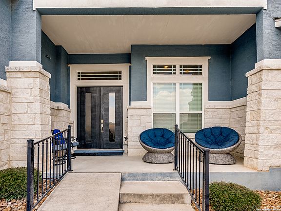 3rd image of 8207 Garden Arbor