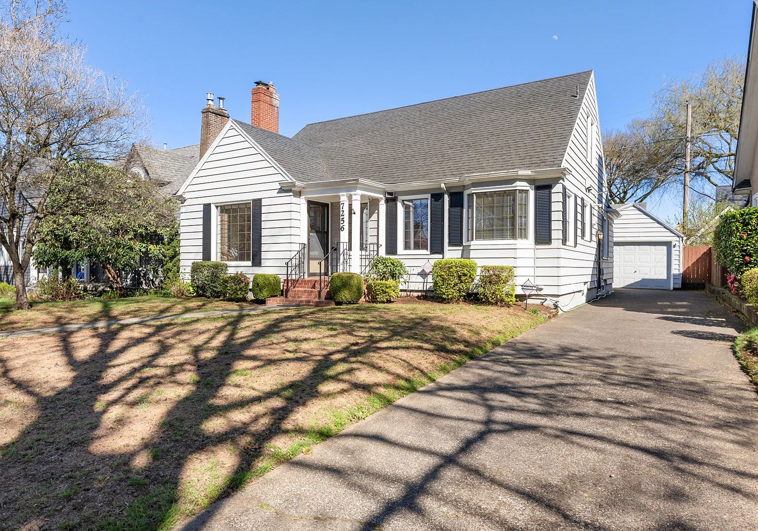 7256 N Chautauqua Blvd, Portland, OR 97217 | Zillow