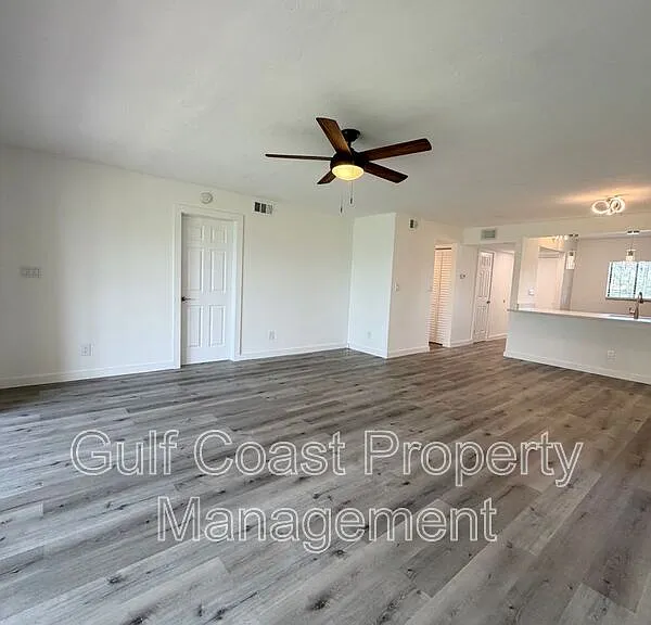 16150 Bay Pointe Blvd #107 — Photo 11