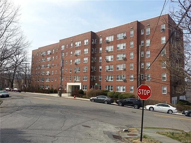 1st image of 25 Sunnyside Dr APT 4F