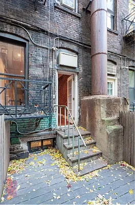 Rented by REAL New York | media 20