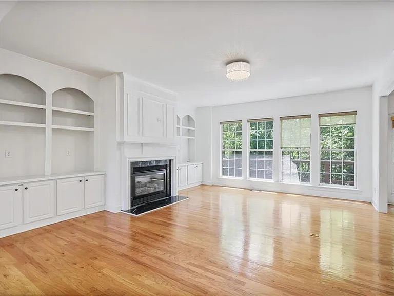 2024 Wrights Mill Cir NE — Photo 6