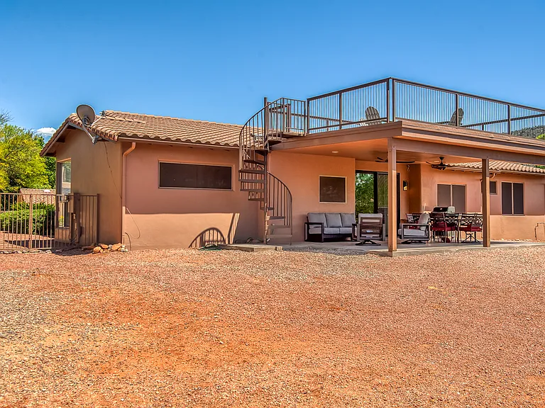 155 Quartz Dr — Photo 47