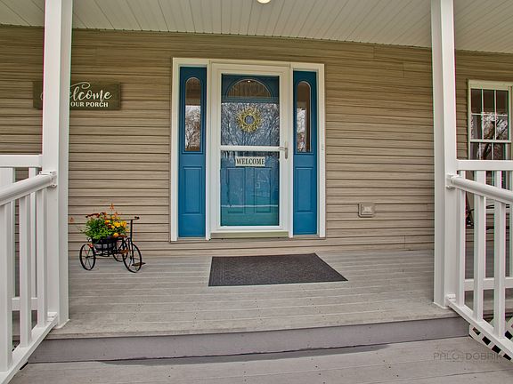 3rd image of 2836 Jackson Dr
