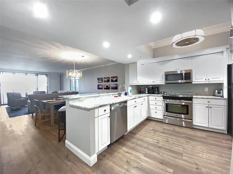 1445 Gulf Of Mexico Dr #305 — Photo 16