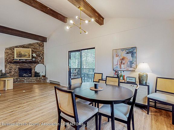 3rd image of 184 Midiron Dr