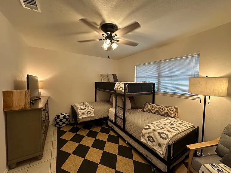 4303 N Port Ridglea Ct — Photo 28