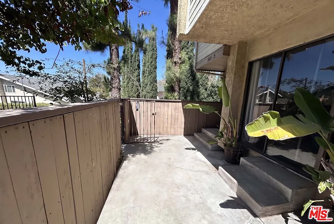 2 bed, 2.0 bath, 1335 sqft, $3,395 — Photo 3