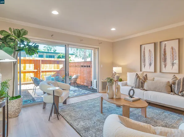 1411 Creekside Dr APT 5, Walnut Creek, CA 94596