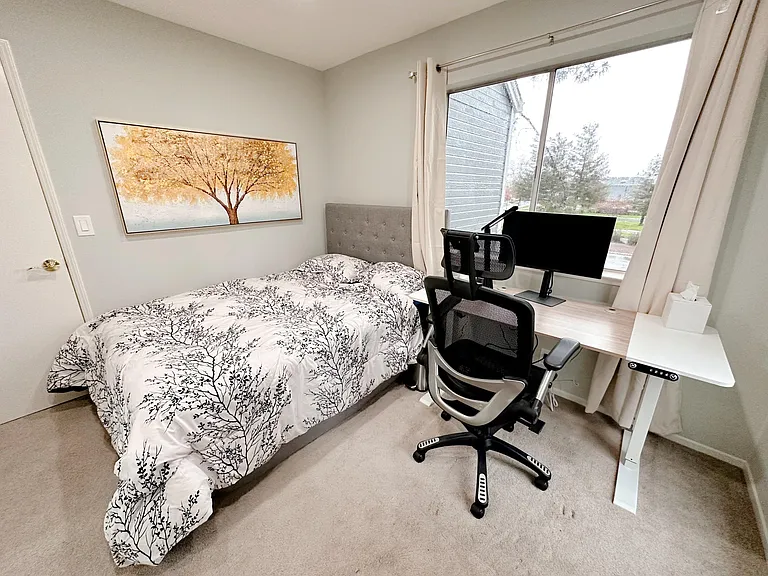 836 Boardwalk Pl #836 — Photo 4
