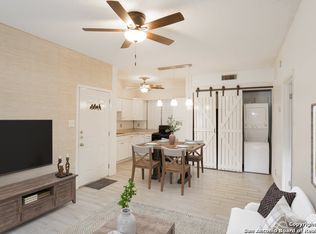8655 Datapoint Dr APT 203B, San Antonio, TX 78229
