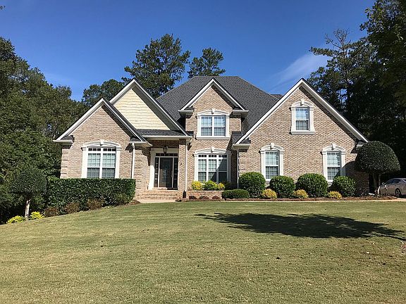 2nd image of 118 Jaclaire Ln