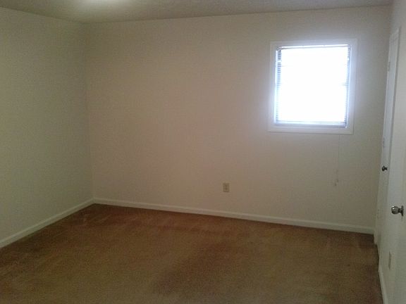 5th image of 383 Bedford Bay Ln