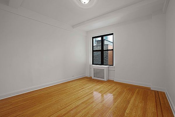 1st image of 208 W 23rd St APT 817