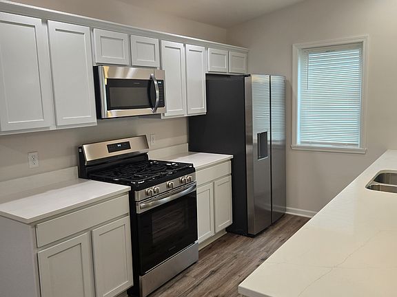4th image of 4426 Squaw Valley Dr