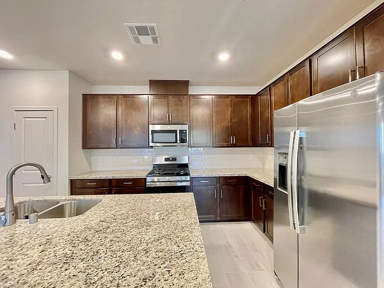 11544 Observation Point Ave — Photo 25