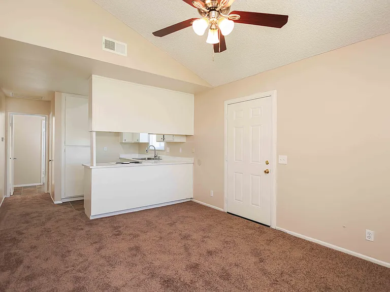 1272 Vista Serena Ave — Photo 5