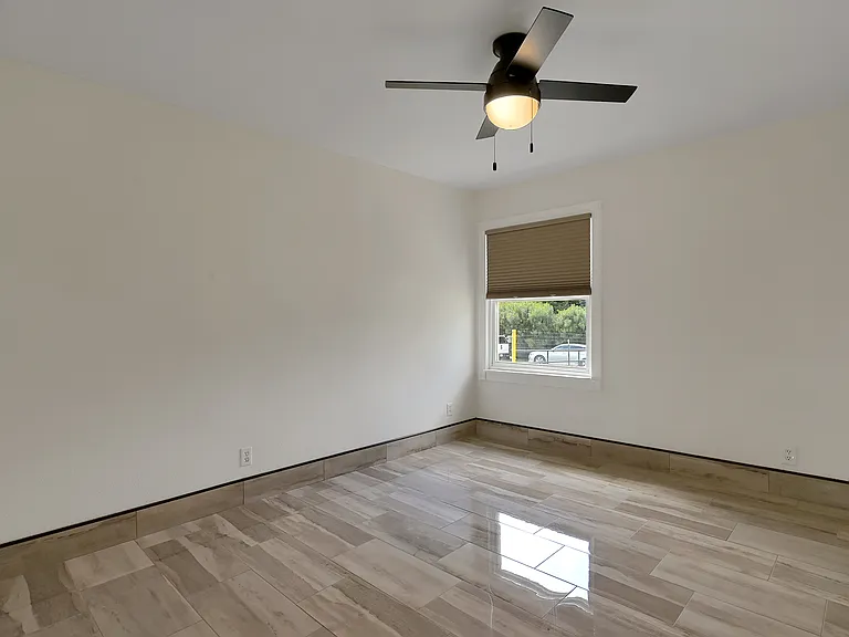 203 Tennessee Ln — Photo 27