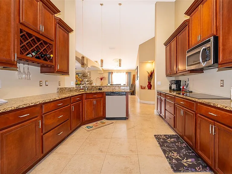 900 American Rose Pkwy — Photo 11