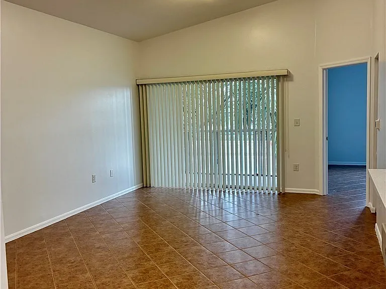 15401 Bellamar Cir #621 — Photo 4