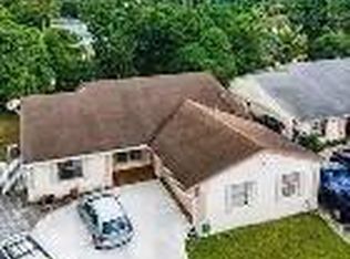 5930 Lincoln Cir W, Lake Worth, FL 33463
